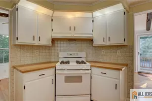 303 Woods End Ct, Spotswood, NJ 08884 - Photo 17