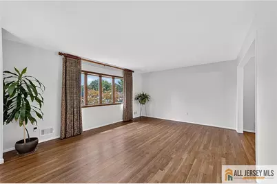 18 Lincoln Avenue, East Brunswick Township, NJ 08816 - Photo 7