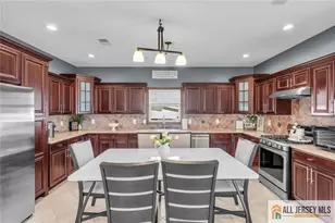 17 Center St, South River, NJ 08882 - Photo 5
