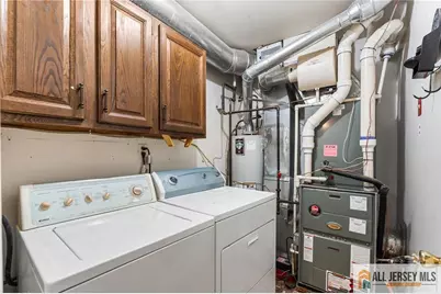 92 Woodbury Road, Edison, NJ 08820 - Photo 17