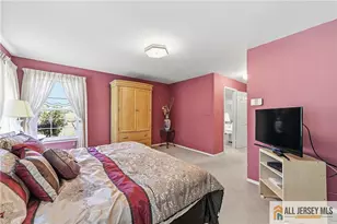 8 Rothwell Dr, Monroe Township, NJ 08831 - Photo 17