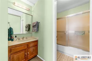 376 Stirling Dr, Monroe Township, NJ 08831 - Photo 19