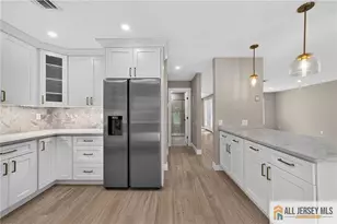 719 Delair Rd, Monroe Township, NJ 08831 - Photo 13