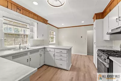 405 Maple Avenue, Ewing Township, NJ 08618 - Photo 7