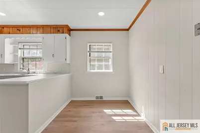 405 Maple Avenue, Ewing Township, NJ 08618 - Photo 5