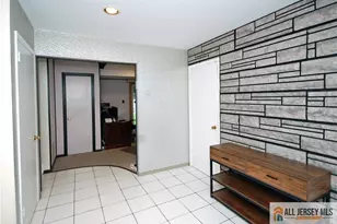 2 Janet Ct, East Brunswick Township, NJ 08816 - Photo 11