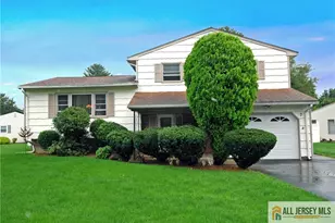 2 Janet Ct, East Brunswick Township, NJ 08816 - Photo 3