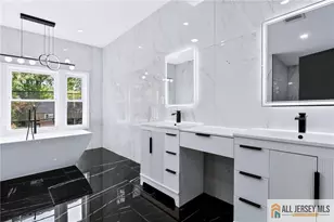 220 W Locust Ave, Edison, NJ 08820 - Photo 33