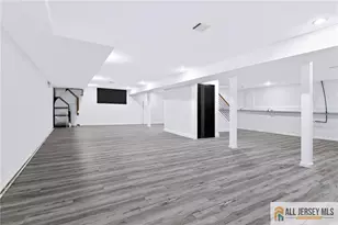 220 W Locust Ave, Edison, NJ 08820 - Photo 51