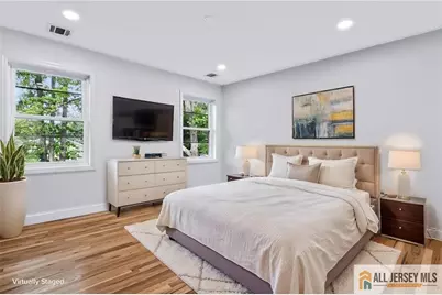 220 W Locust Avenue, Edison, NJ 08820 - Photo 25