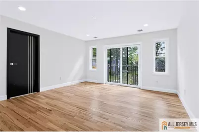 220 W Locust Avenue, Edison, NJ 08820 - Photo 23