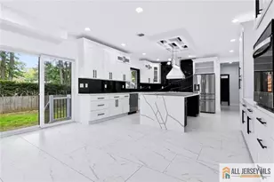 220 W Locust Ave, Edison, NJ 08820 - Photo 9