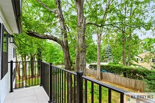 220 W Locust Ave, Edison, NJ 08820 - Photo 39