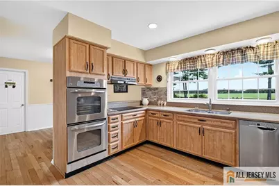 140 Plainsboro Road, Cranbury Township, NJ 08512 - Photo 13