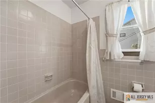 1177 Aaron Rd, North Brunswick Township, NJ 08902 - Photo 23