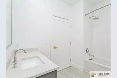 386 Fifth Street #301, Jersey City, NJ 07302 - Photo 11