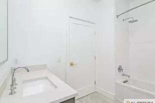 386 5th St, Jersey City, NJ 07302 - Photo 11