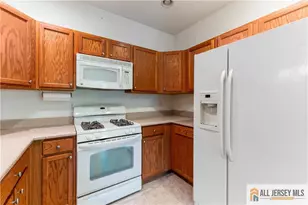 540 Cranbury Rd, East Brunswick Township, NJ 08816 - Photo 9
