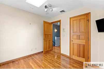 65 Livingston Avenue, Kearny, NJ 07032 - Photo 11