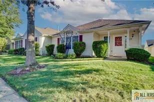 229 N Pondview Blvd, Monroe Township, NJ 08831 - Photo 3