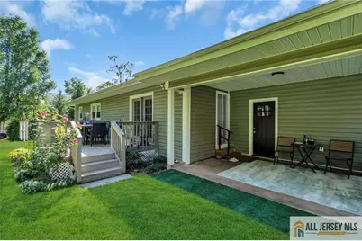 390 Kennedy Street, Iselin, NJ 08830 - Photo 31