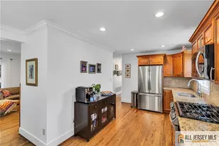 390 Kennedy St, Iselin, NJ 08830 - Photo 9