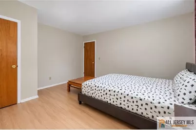 66 Edison Avenue, Edison, NJ 08820 - Photo 23