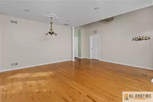 48 Merlot Ct, Monroe Township, NJ 08831 - Photo 9