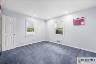 15 Chestnut St, Edison, NJ 08817 - Photo 17