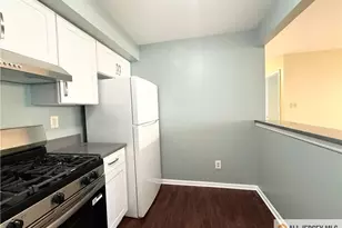 112 Lowell Ct, West Windsor Township, NJ 08540 - Photo 5