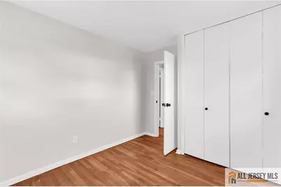 102 Avonridge Road, Raritan, NJ 08869 - Photo 19
