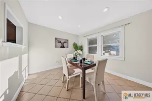 29 Windsor Dr, East Brunswick Township, NJ 08816 - Photo 11