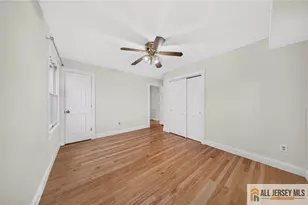 29 Windsor Dr, East Brunswick Township, NJ 08816 - Photo 23