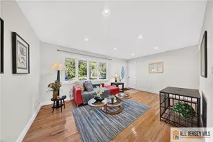 29 Windsor Dr, East Brunswick Township, NJ 08816 - Photo 13