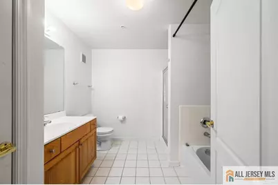 726 Cedar Court #726, New Brunswick, NJ 08901 - Photo 11
