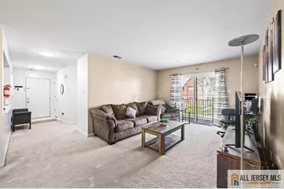 726 Cedar Court #726, New Brunswick, NJ 08901 - Photo 3