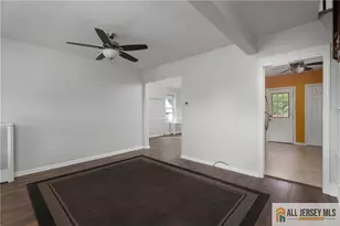 12 Fox Rd, Edison, NJ 08817 - Photo 5