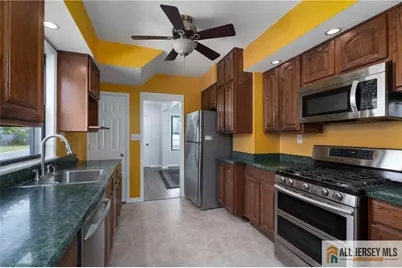 12 Fox Road, Edison, NJ 08817 - Photo 11