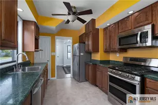 12 Fox Rd, Edison, NJ 08817 - Photo 11