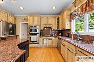 10 Treetops Dr, Monroe Township, NJ 08831 - Photo 11