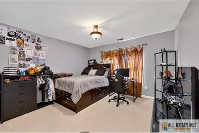 10 Treetops Drive, Monroe Township, NJ 08831 - Photo 17
