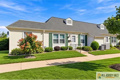 174 Portland Lane #174A, Monroe Township, NJ 08831 - Photo 3