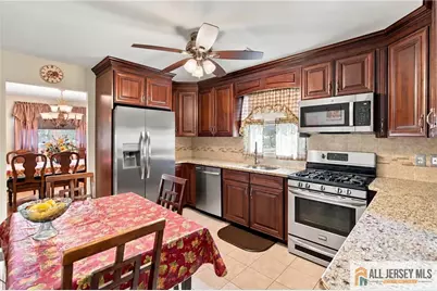 121 Hadley Street, Piscataway Township, NJ 08854 - Photo 7