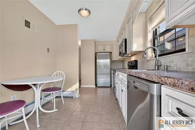 323 Gills Lane #11T, Iselin, NJ 08830 - Photo 15