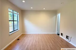 18 Dogwood Dr, Edison, NJ 08820 - Photo 17