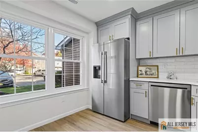 275 Constitution Circle, North Brunswick Township, NJ 08902 - Photo 5