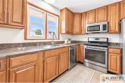 1090 Orchard Street, North Brunswick Township, NJ 08902 - Photo 7