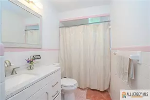 21 Pennington Ave, Colonia, NJ 07067 - Photo 23