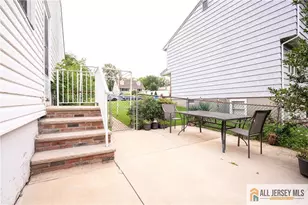 21 Pennington Ave, Colonia, NJ 07067 - Photo 9