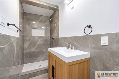 218 Summit Avenue, Fords, NJ 08863 - Photo 15